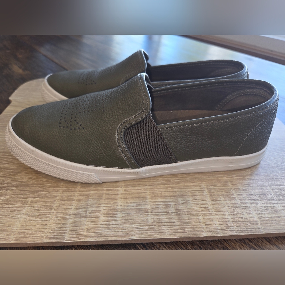 Ralph Lauren Olive Green Slip-On‎ Shoes - Picture 2 of 8